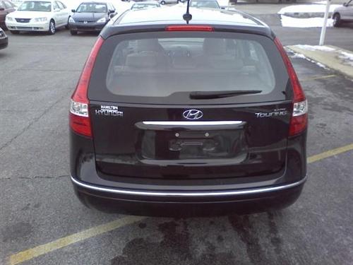 Hyundai Elantra Touring 2009 photo 2