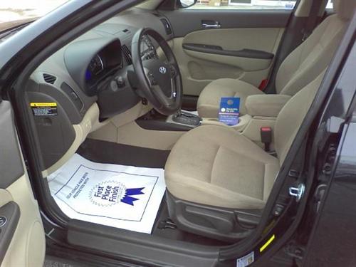 Hyundai Elantra Touring 2009 photo 4
