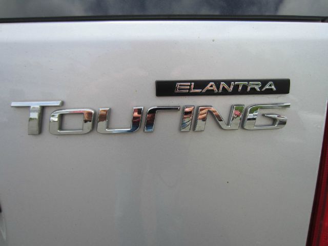 Hyundai Elantra Touring 2010 photo 0
