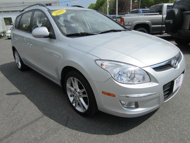 Hyundai Elantra Touring 2010 photo 2