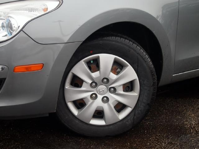 Hyundai Elantra Touring 2010 photo 3