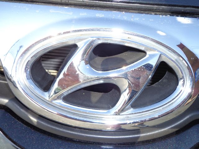Hyundai Elantra Touring 2010 photo 13