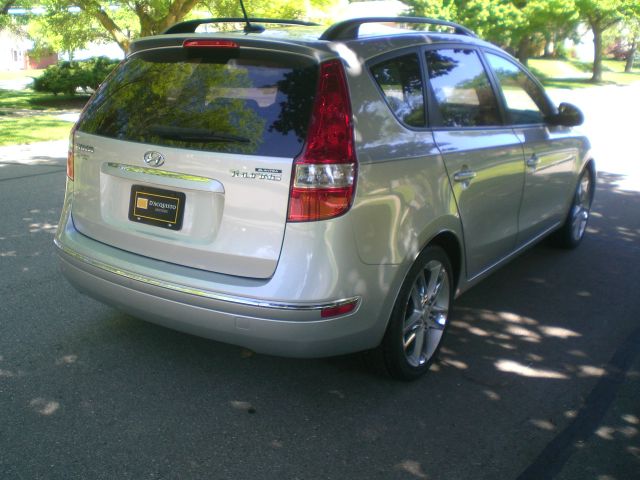 Hyundai Elantra Touring Sport With Upgraded Suspension Wagon