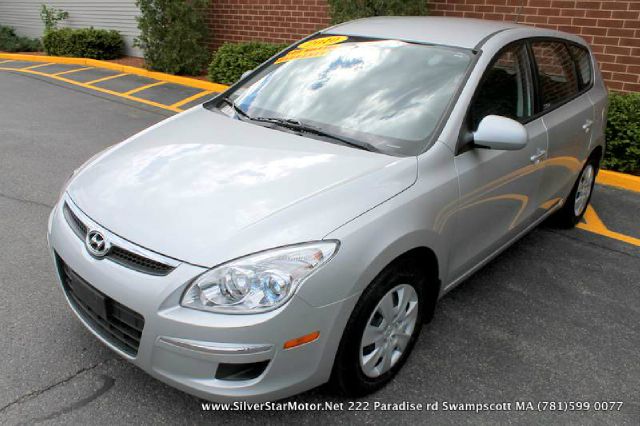 Hyundai Elantra Touring 2010 photo 4
