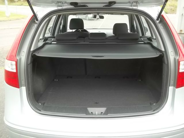 Hyundai Elantra Touring Sport With Upgraded Suspension Wagon