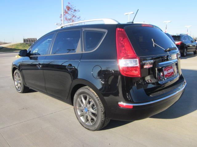 Hyundai Elantra Touring 4dr Sdn I4 Man LX Wagon