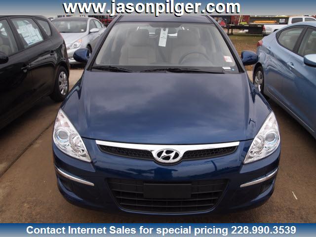 Hyundai Elantra Touring 2012 photo 4
