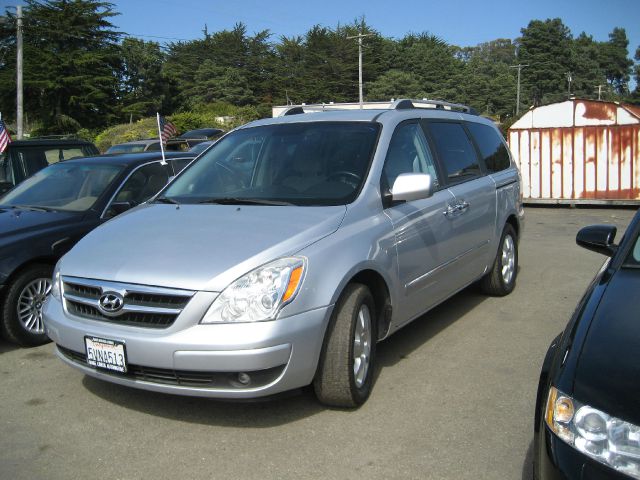 Hyundai Entourage 2007 photo 2