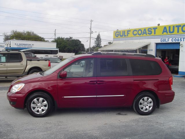 Hyundai Entourage 2007 photo 3