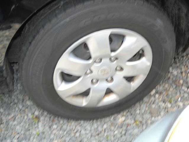 Hyundai Entourage 2007 photo 7