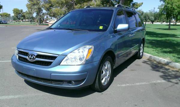 Hyundai Entourage 2007 photo 3