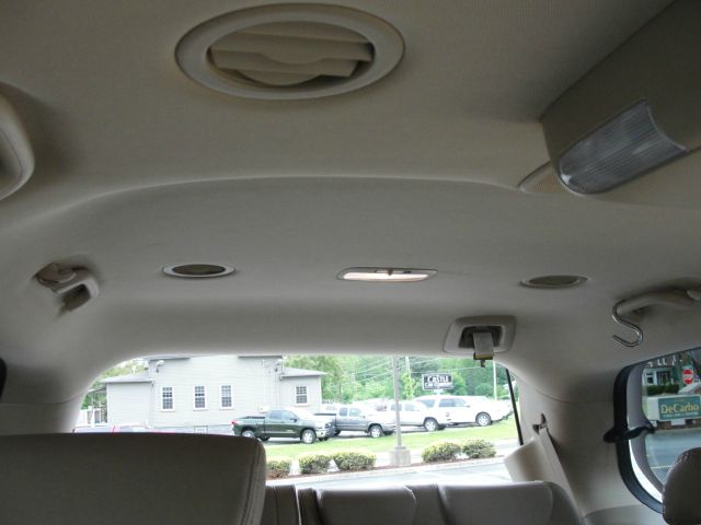 Hyundai Entourage 2008 photo 17