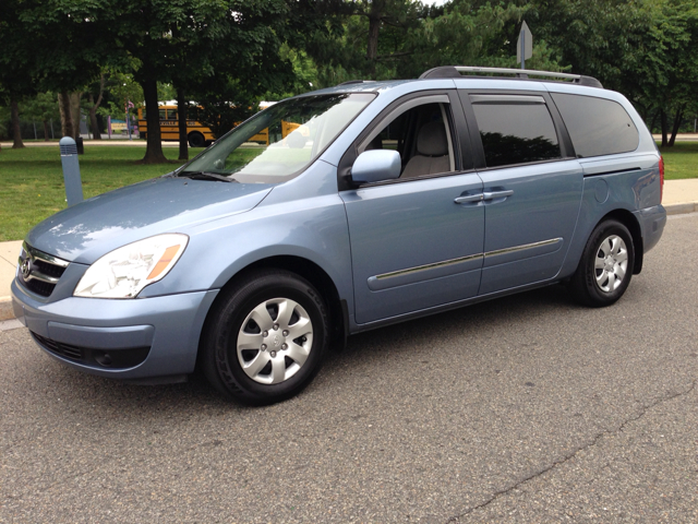 Hyundai Entourage 2008 photo 3