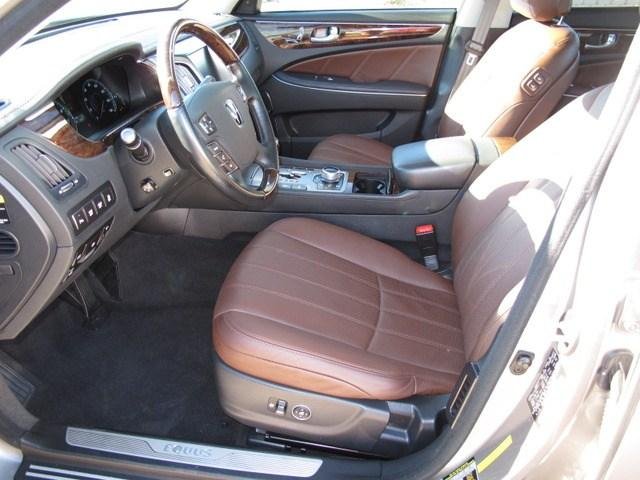 Hyundai Equus 2011 photo 1