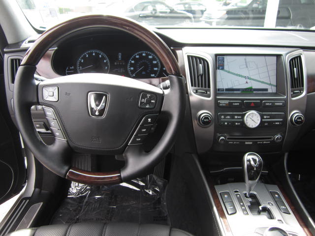 Hyundai Equus 2011 photo 1