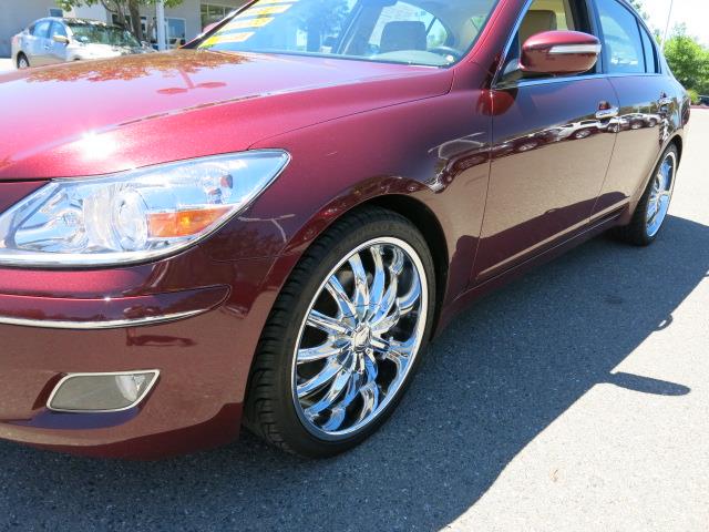 Hyundai Genesis 2009 photo 4