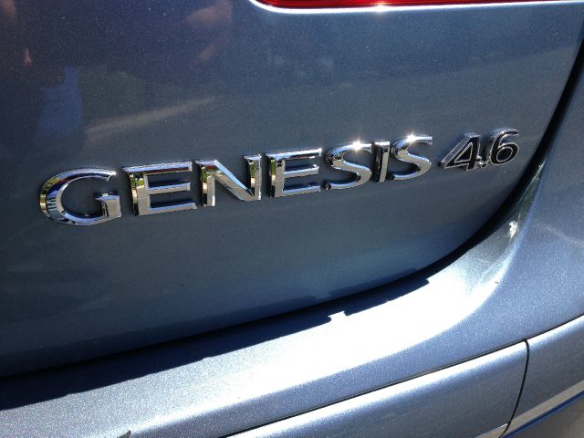 Hyundai Genesis 2009 photo 1