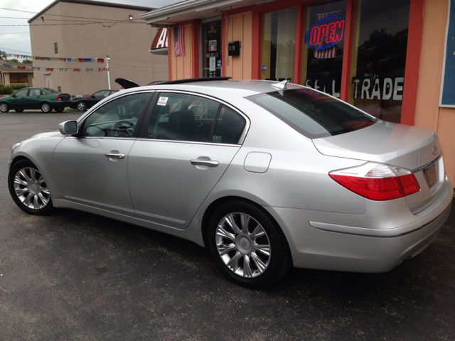 Hyundai Genesis 2009 photo 4