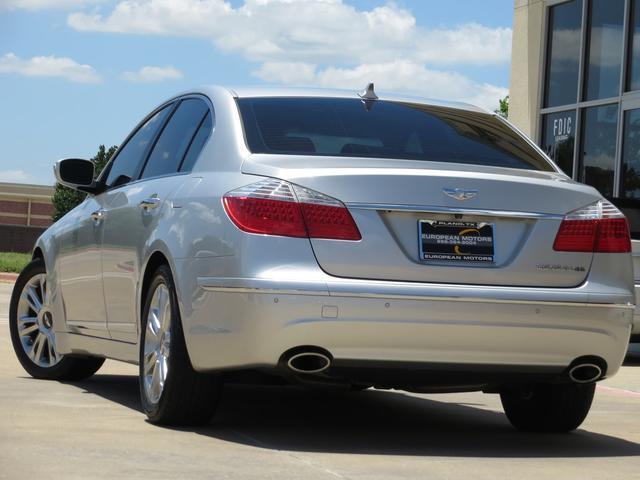 Hyundai Genesis 2010 photo 4