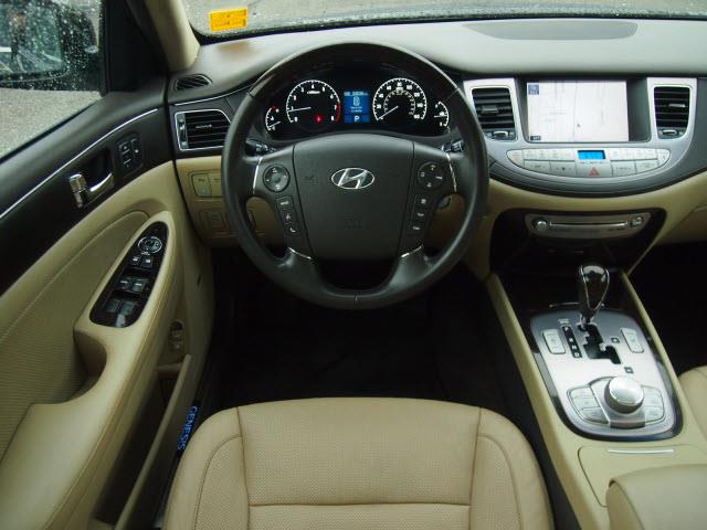 Hyundai Genesis CREW CAB XL Diesel Sedan