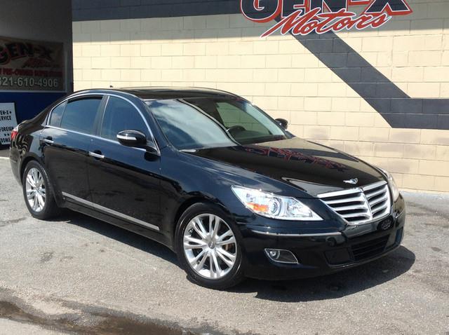 Hyundai Genesis 2011 photo 1
