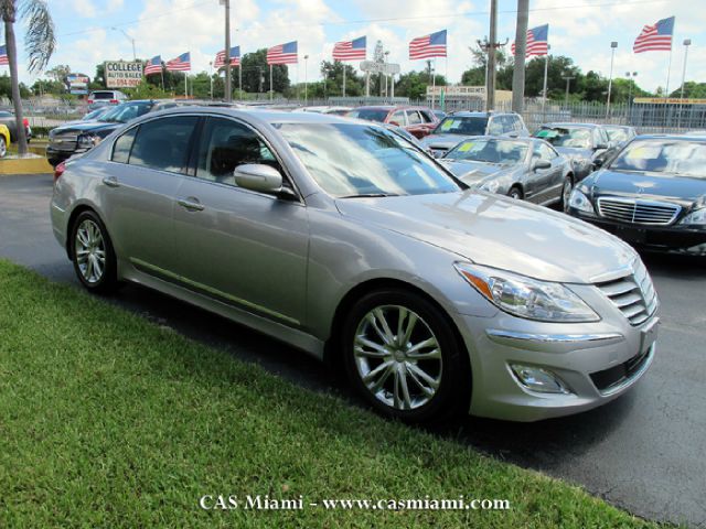 Hyundai Genesis 2012 photo 3