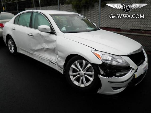 Hyundai Genesis 2012 photo 2
