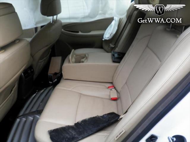 Hyundai Genesis 2012 photo 4