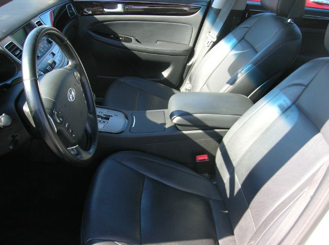 Hyundai Genesis 2012 photo 7