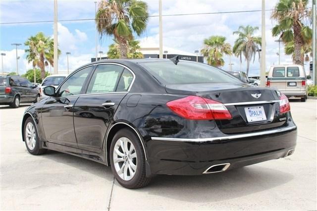 Hyundai Genesis 2013 photo 4