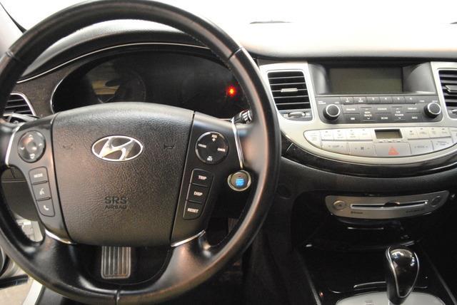 Hyundai Genesis 2013 photo 4