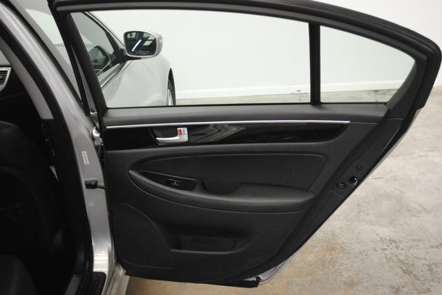 Hyundai Genesis 2013 photo 5