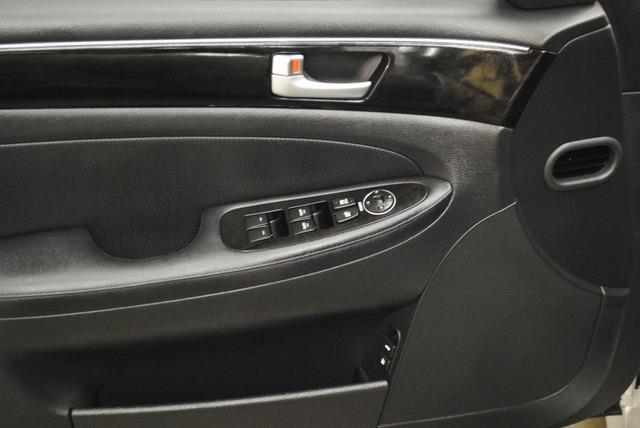 Hyundai Genesis 2013 photo 9