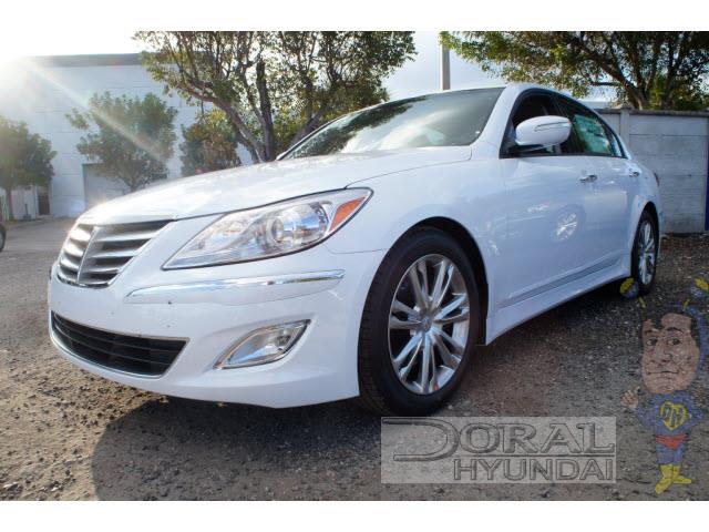 Hyundai Genesis 2014 photo 1