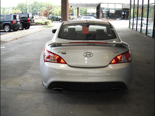Hyundai Genesis Coupe 2010 photo 3