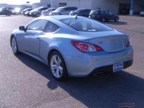 Hyundai Genesis Coupe 2010 photo 3
