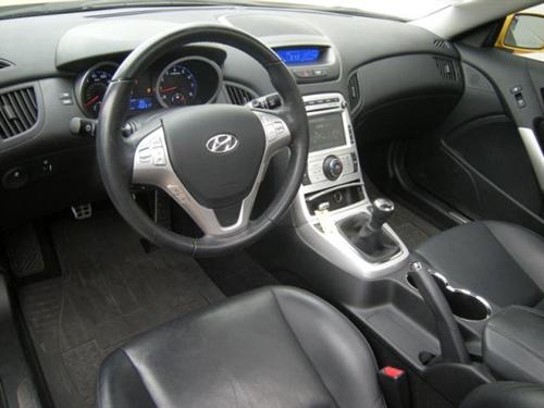 Hyundai Genesis Coupe 2010 photo 3