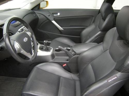 Hyundai Genesis Coupe 2010 photo 4