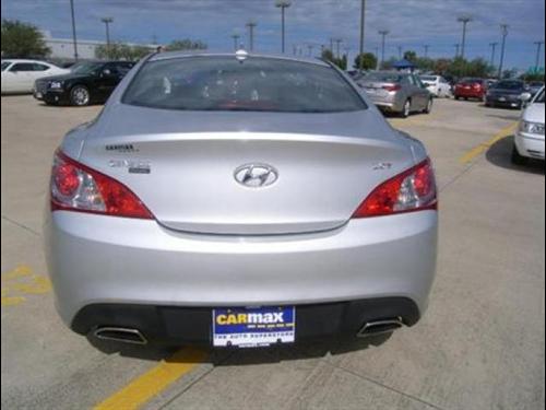 Hyundai Genesis Coupe 2010 photo 3
