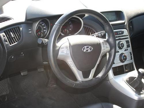 Hyundai Genesis Coupe 2010 photo 3