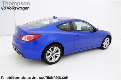 Hyundai Genesis Coupe 2010 photo 2