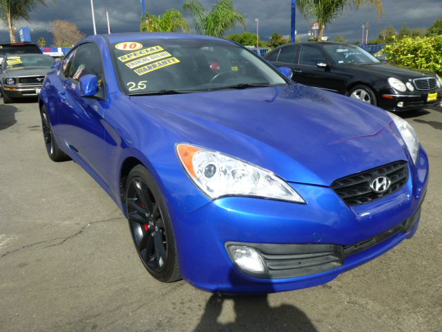 Hyundai Genesis Coupe 2010 photo 1