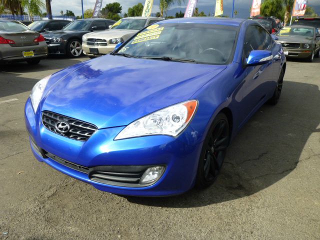 Hyundai Genesis Coupe 2010 photo 3