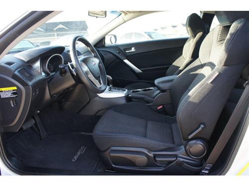 Hyundai Genesis Coupe 2010 photo 3