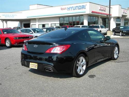 Hyundai Genesis Coupe 2010 photo 2
