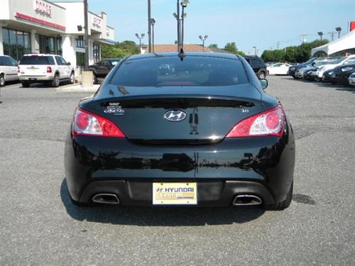 Hyundai Genesis Coupe 2010 photo 3