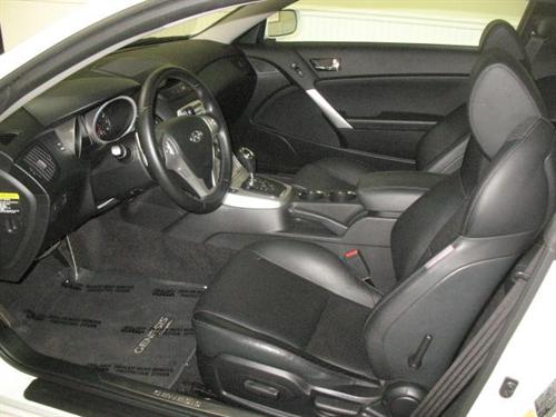 Hyundai Genesis Coupe 2010 photo 1