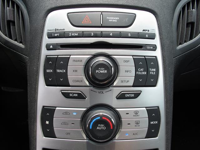 Hyundai Genesis Coupe Adventurer Model 4WD Coupe