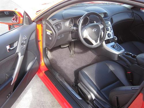 Hyundai Genesis Coupe 2010 photo 2