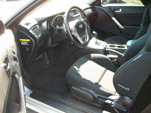Hyundai Genesis Coupe 2010 photo 4